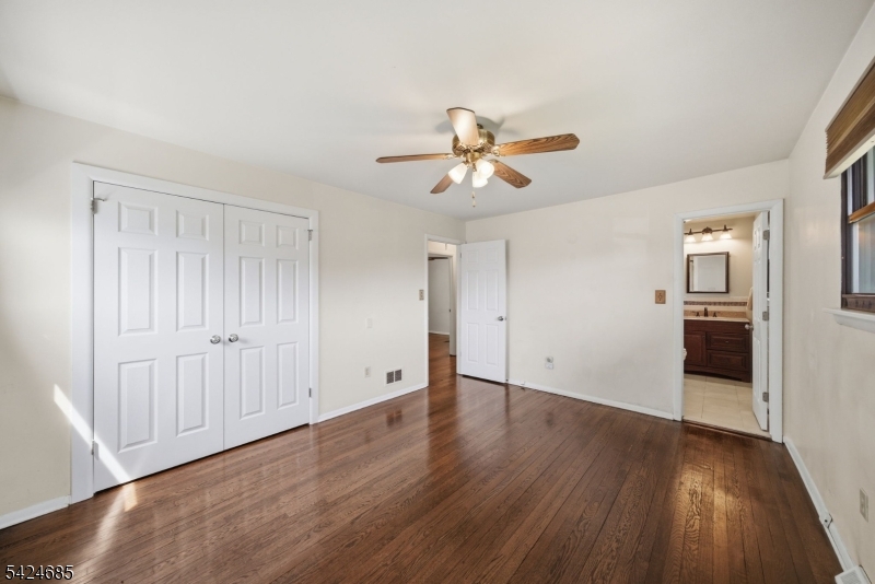 SUNNY HILL - Residential