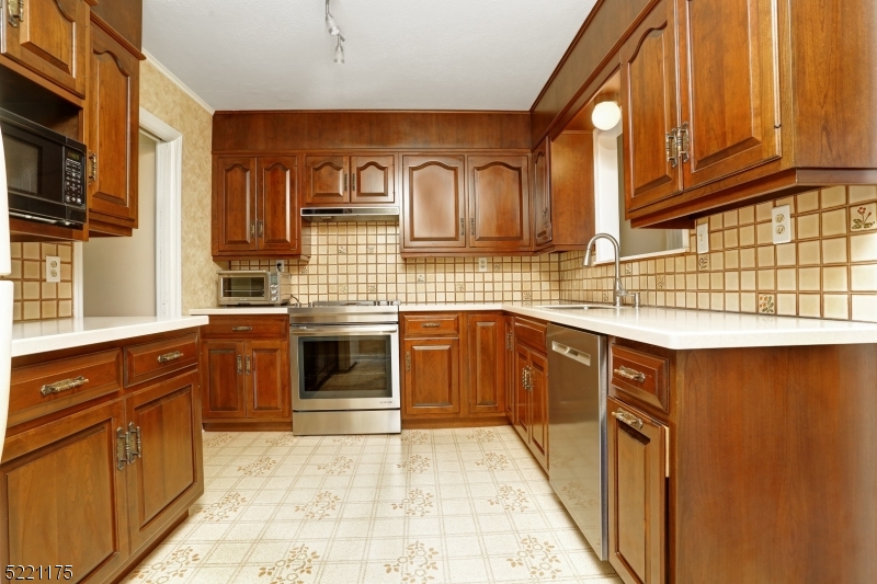 Lake Intervale - Residential