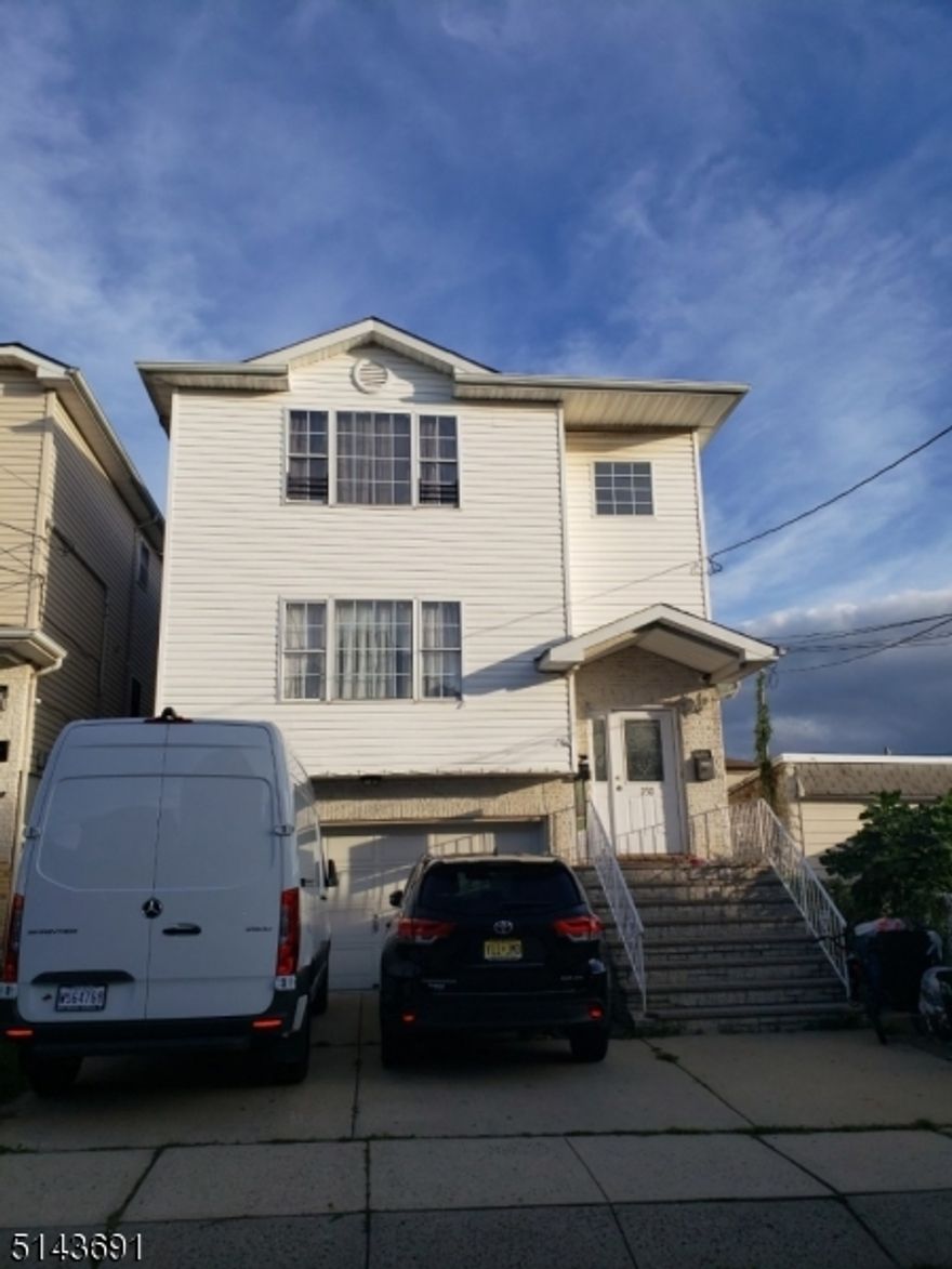 Will be ready for March  1st Great location house , built in  2001 huge 30 x 100, great location, you" ll need , last 4 pays stubs, full lease applicationcompleted, last 2 months bank statements all pages by pdf . Laundry around the corner  on 3rd ave