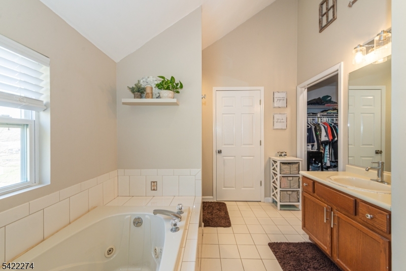 Castle Ridge - Residential