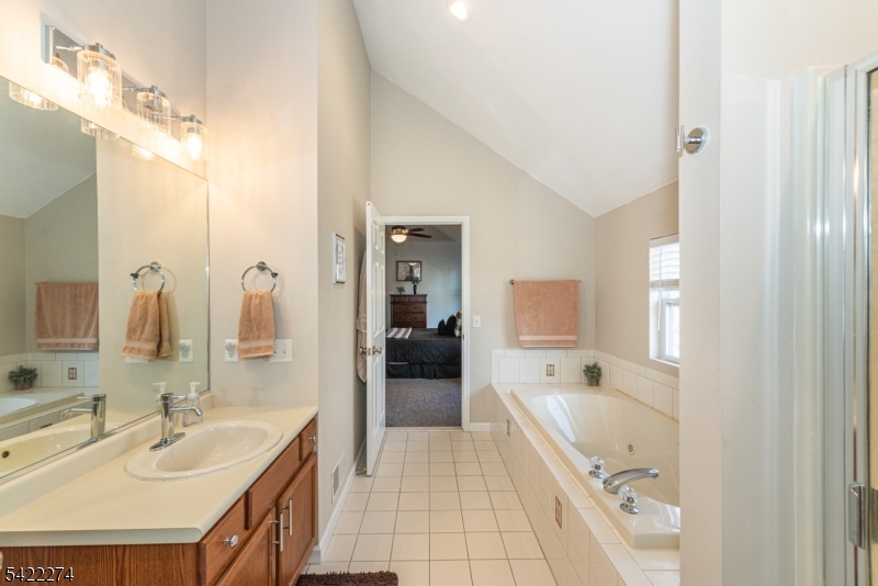 Castle Ridge - Residential