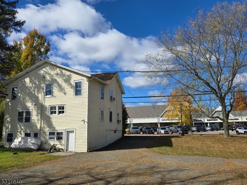 3 Main St