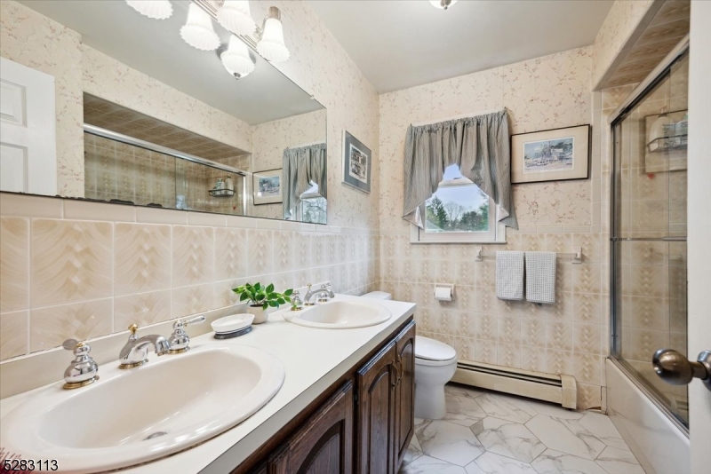 IRONIA - Residential