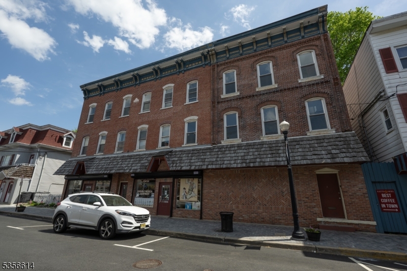 Main St. - Residential Lease