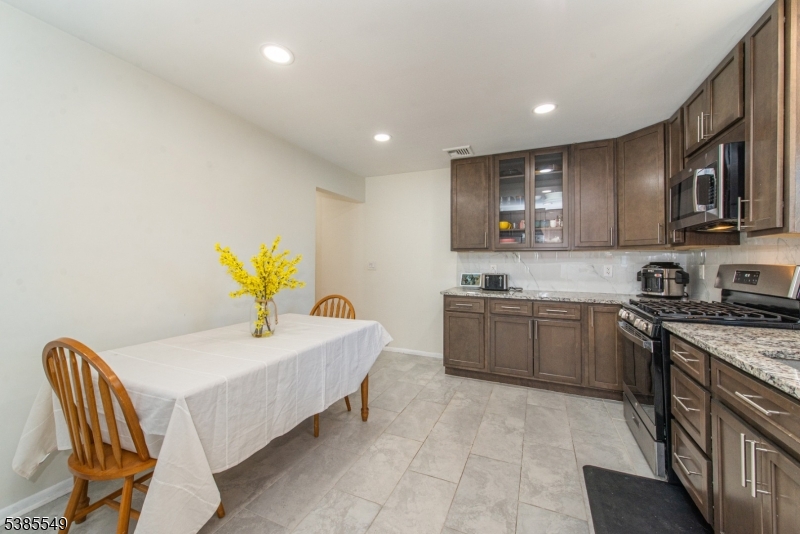 Delawanna - Residential Lease