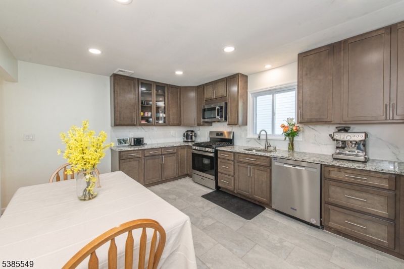 Delawanna - Residential Lease