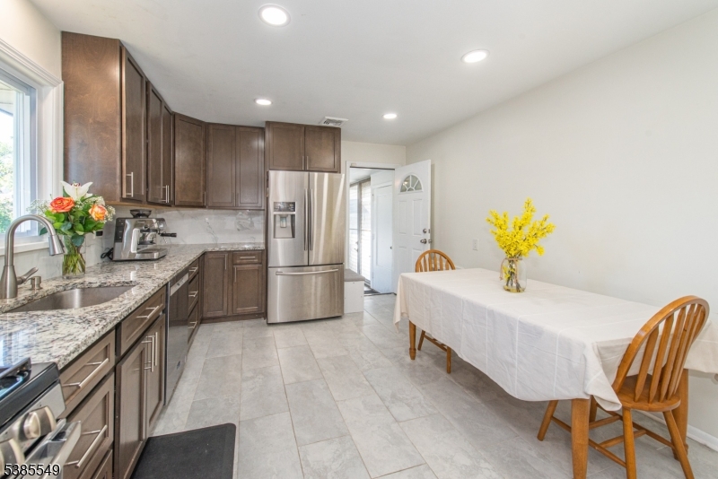 Delawanna - Residential Lease