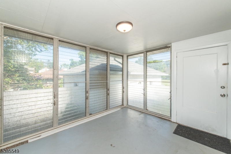 Delawanna - Residential Lease