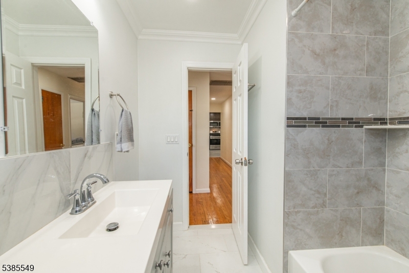 Delawanna - Residential Lease