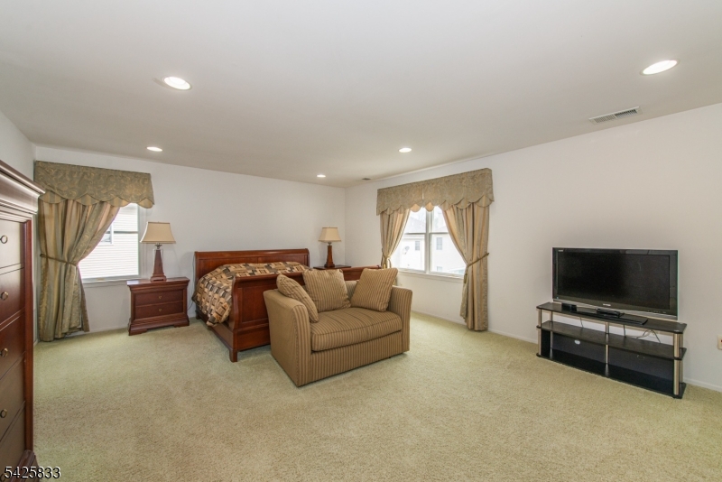 The Preserve at Mazdabrook - Residential