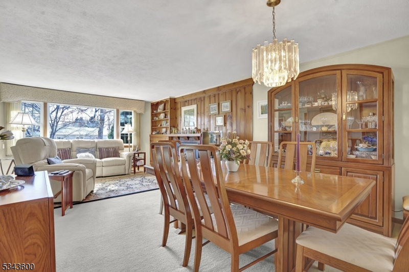 Parsippany-Troy Hills Twp., New Jersey 07950, United States, 3 Bedrooms Bedrooms, ,2 BathroomsBathrooms,Residential,Coming Soon,99409