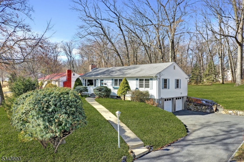 Parsippany-Troy Hills Twp., New Jersey 07950, United States, 3 Bedrooms Bedrooms, ,2 BathroomsBathrooms,Residential,Coming Soon,99409