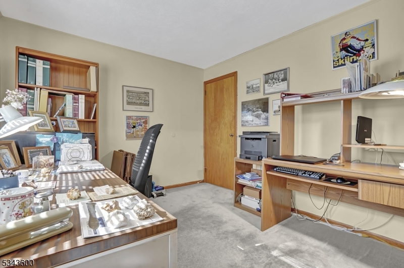 Parsippany-Troy Hills Twp., New Jersey 07950, United States, 3 Bedrooms Bedrooms, ,2 BathroomsBathrooms,Residential,Coming Soon,99409