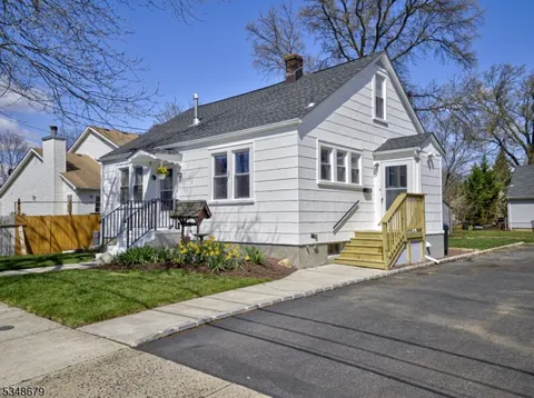 1334 Bleecher St, Manville Boro, NJ 08835 - MLS#: 3956084