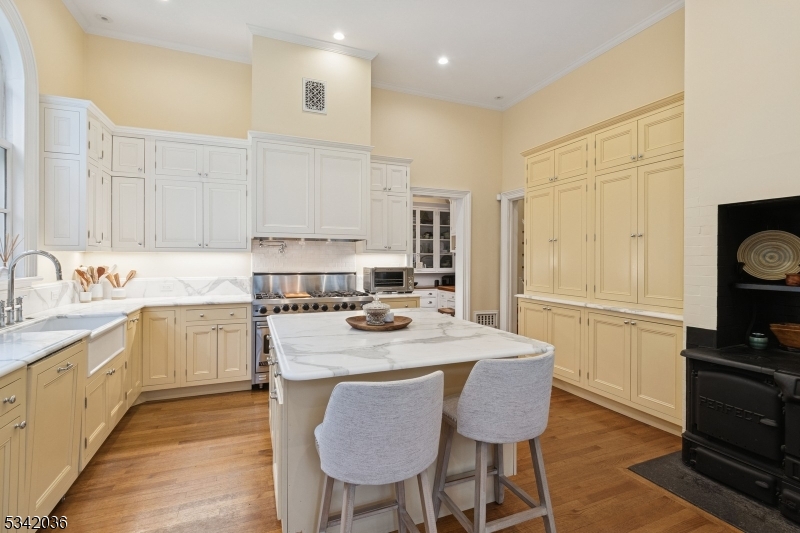 Convent - Residential