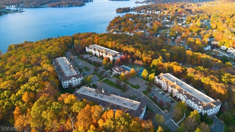 Horizons At Ridgeview - Residential