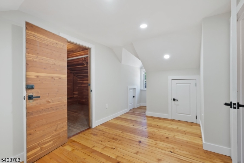 Upper Wyoming - Residential