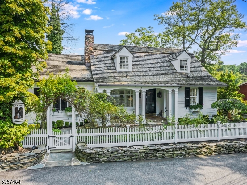 167 Lake End Rd