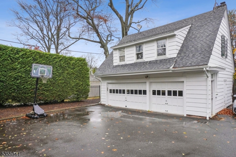 48 Lenox Rd