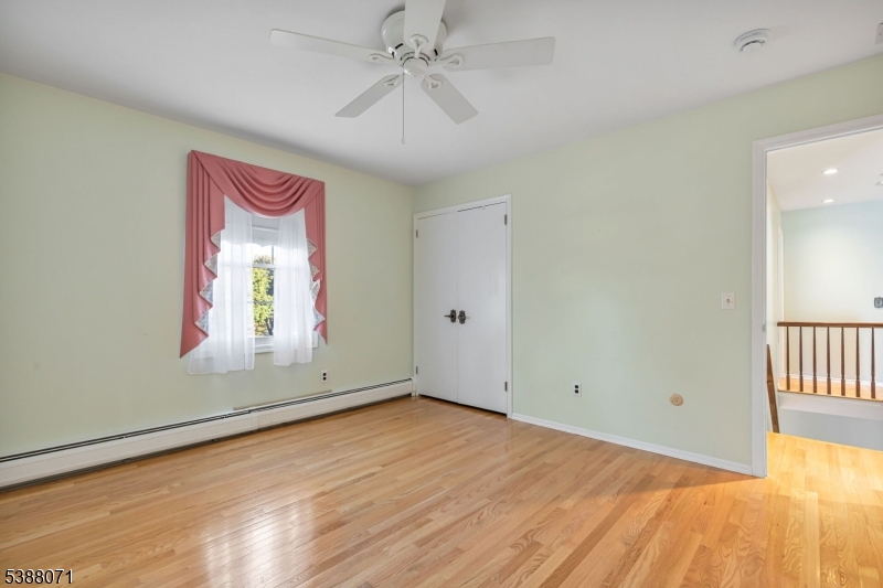 Berkeley Heights Twp., New Jersey 07922, United States, 4 Bedrooms Bedrooms, ,3 BathroomsBathrooms,Residential,Active,220502