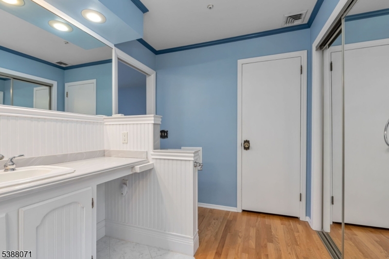 Berkeley Heights Twp., New Jersey 07922, United States, 4 Bedrooms Bedrooms, ,3 BathroomsBathrooms,Residential,Active,220502