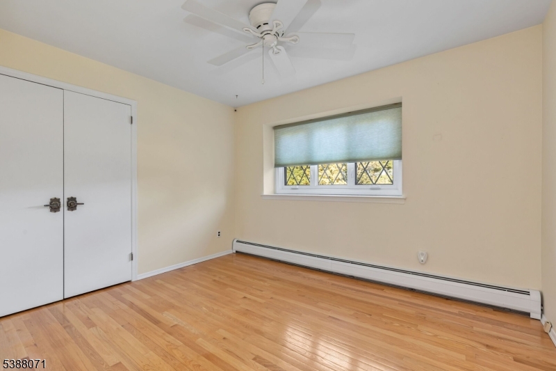 Berkeley Heights Twp., New Jersey 07922, United States, 4 Bedrooms Bedrooms, ,3 BathroomsBathrooms,Residential,Active,220502