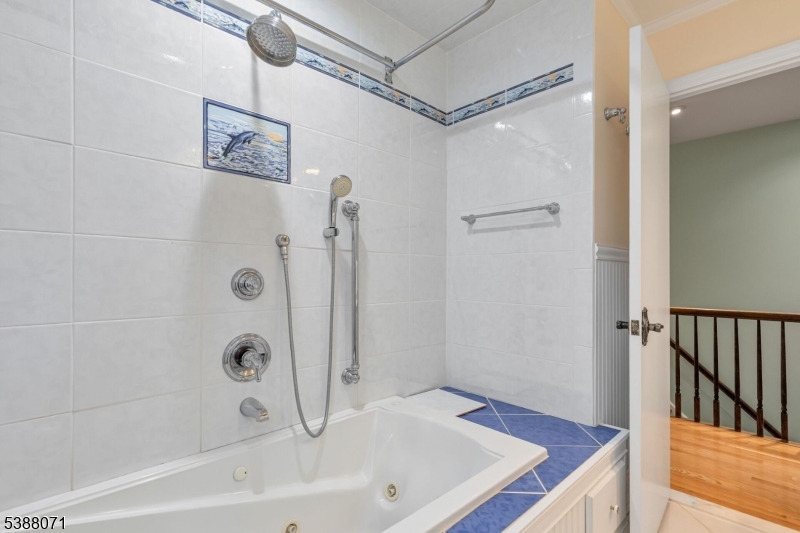 Berkeley Heights Twp., New Jersey 07922, United States, 4 Bedrooms Bedrooms, ,3 BathroomsBathrooms,Residential,Active,220502