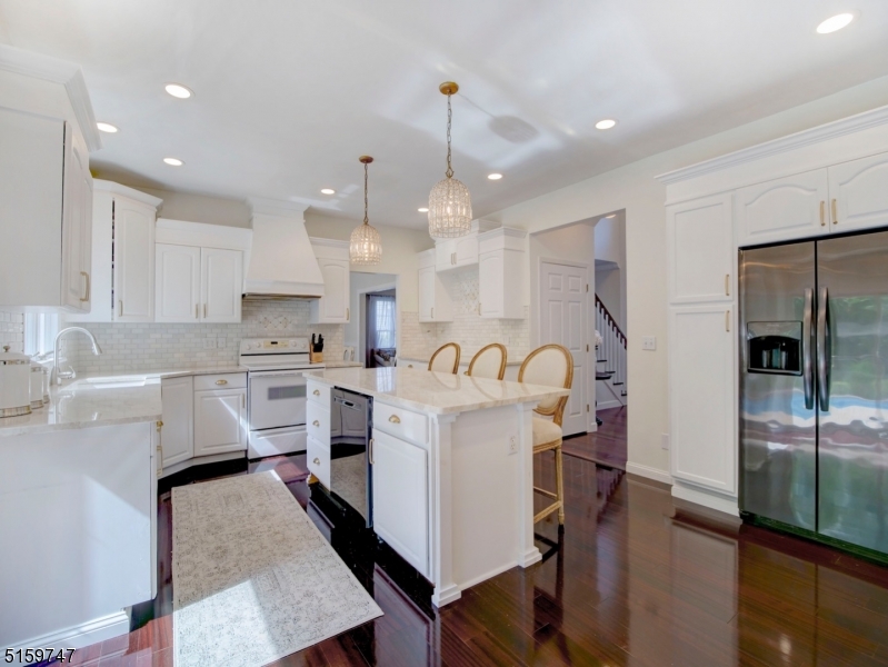 POETS PEAK - Residential