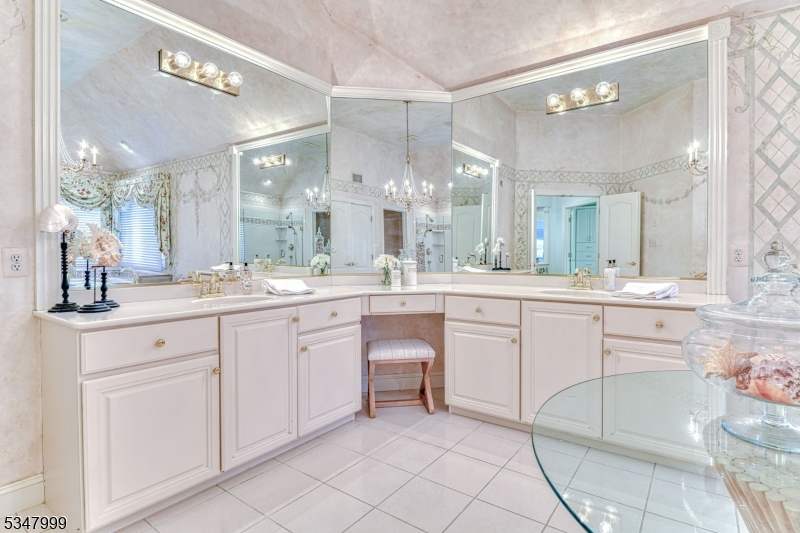 Beacon Manor - Residential