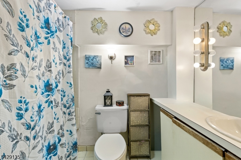 Crows Nest - Residential