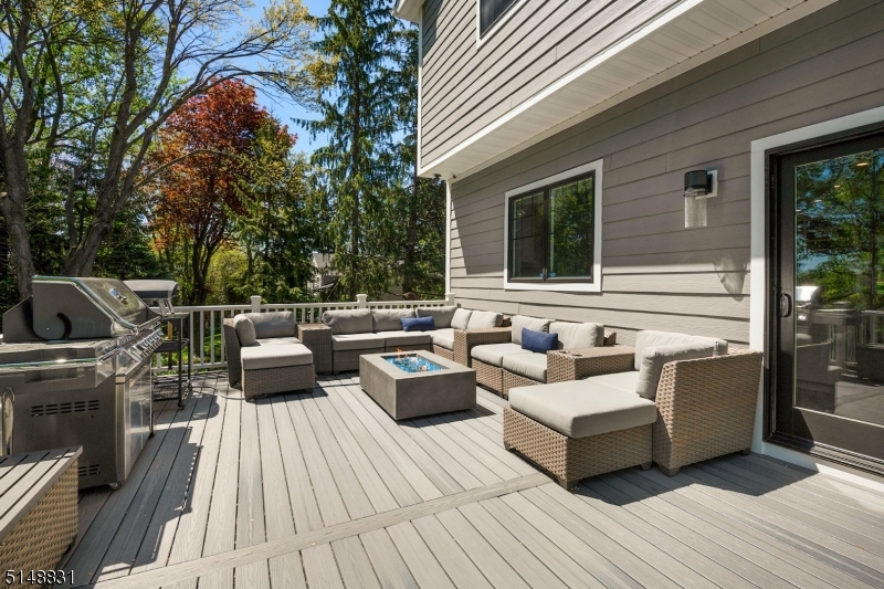 Riker Hill - Residential