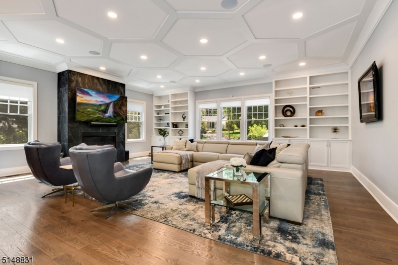 Riker Hill - Residential