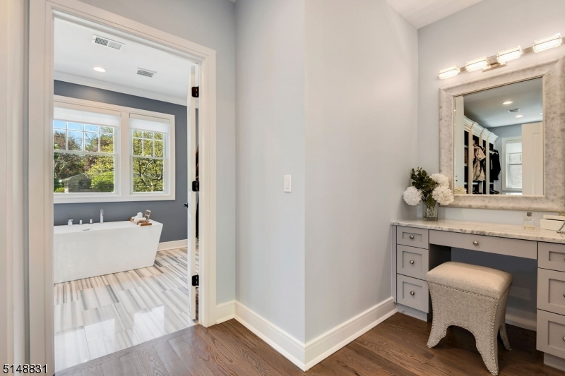 Riker Hill - Residential