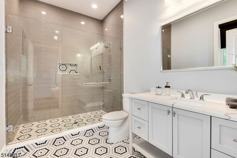 Riker Hill - Residential