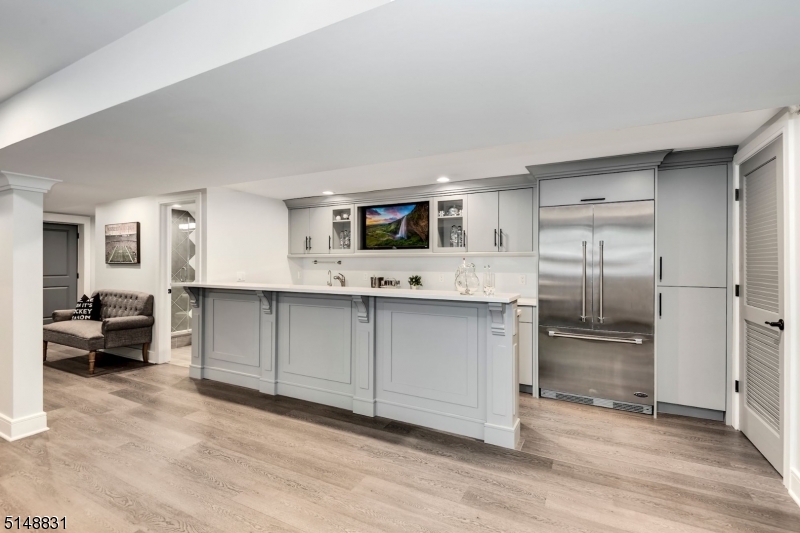 Riker Hill - Residential