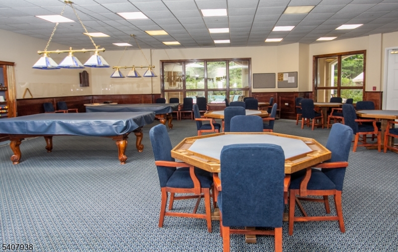 FOX HILLS - Residential