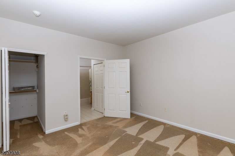 FOX HILLS - Residential