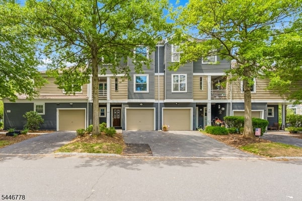 350 GREENFIELD RD, BRIDGEWATER, NJ 08807 - Image e7af4d8ea18b310167fec56fc12a84eb/2862647712