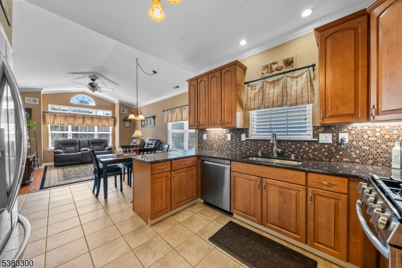 Renaisanceat Cranb - Residential