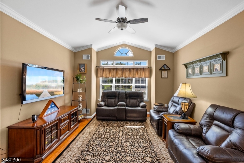 Renaisanceat Cranb - Residential