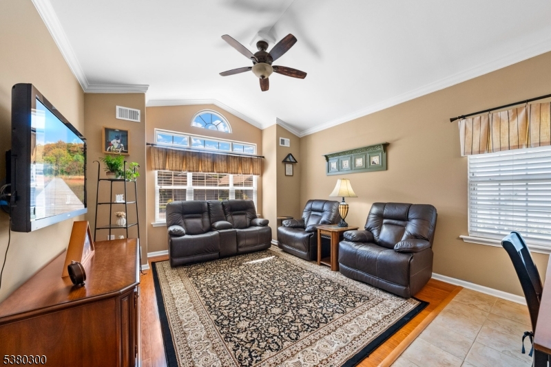 Renaisanceat Cranb - Residential