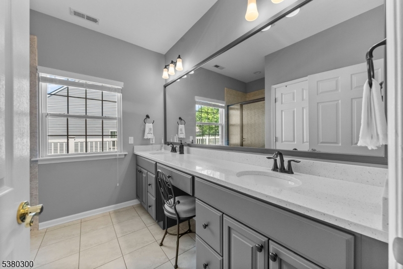 Renaisanceat Cranb - Residential