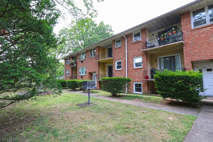 Bright and airy 1 bedroom Condo in the Dutch Hill section overlooking Weasel Brook Park featuring: beautifully tiled bathroom, gleaming hardwood floors, 2 wall ACs, & kitchen with refrigerator, built-in microwave, & gas stove.  Sliders to balcony with view of Weasel Brook Park.  Unassigned parking in the parking lot.  Storage unit and coin-operated laundry in the basement.  Heat, hot & cold water, and cooking gas is included in the rent.