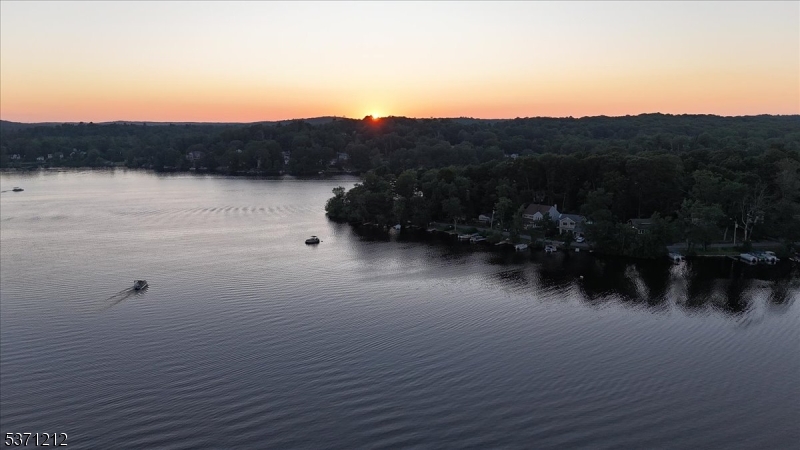 Upper Greenwood Lake - Residential