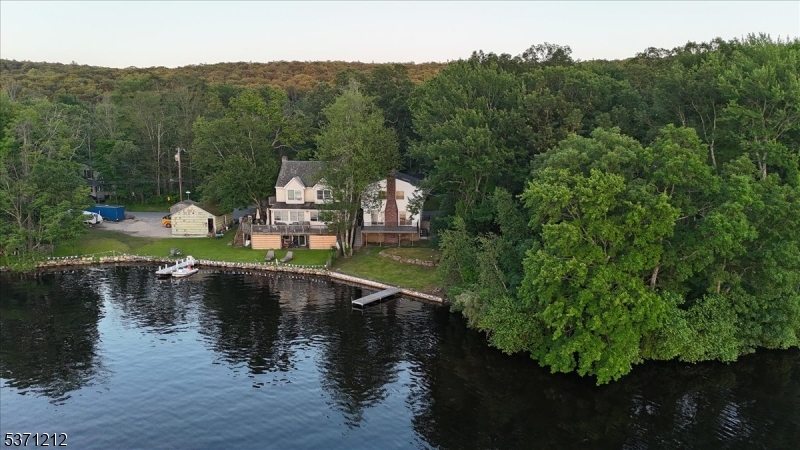 Upper Greenwood Lake - Residential