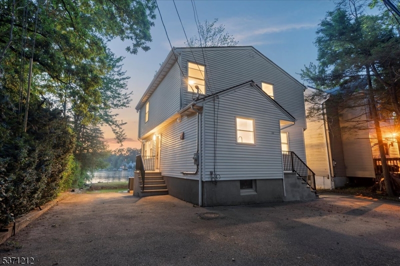 Upper Greenwood Lake - Residential