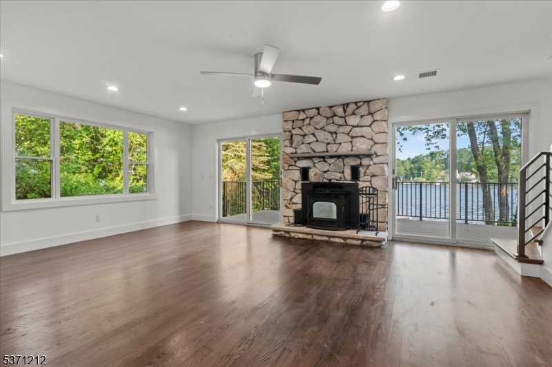 Upper Greenwood Lake - Residential