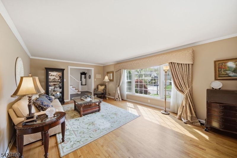 Colonial Oaks - Residential