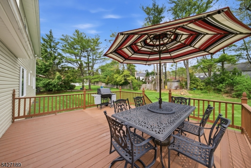 Colonial Oaks - Residential