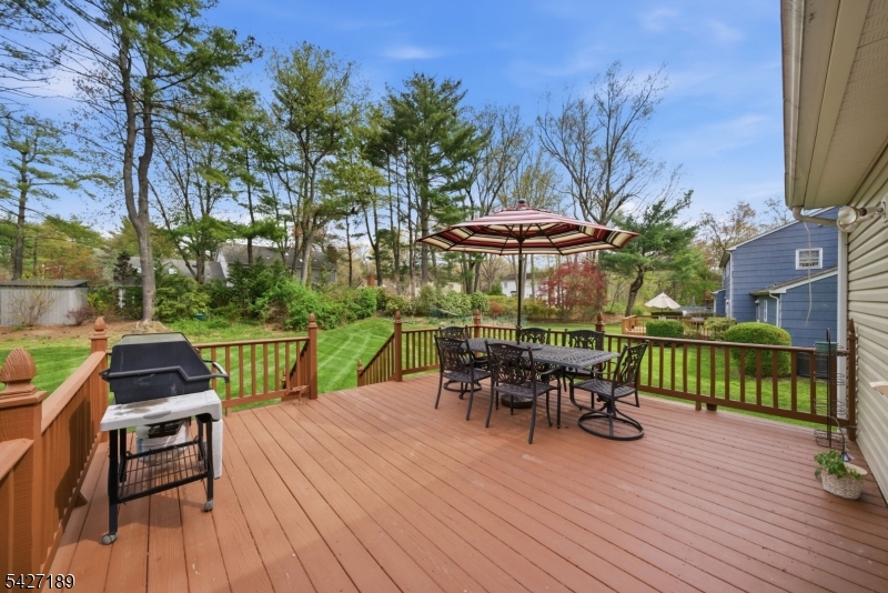 Colonial Oaks - Residential